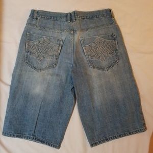 Avirex mens jean bermuda shorts, size 34